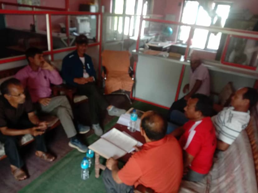 समाजको नियमित बैठक